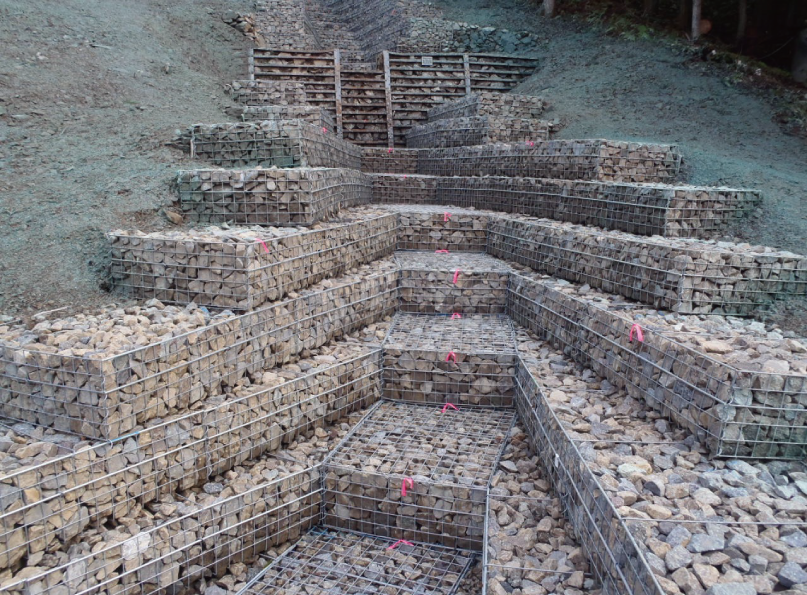 株式会社愛濃技建 郡治第0303号予防治山事業中上地区工事