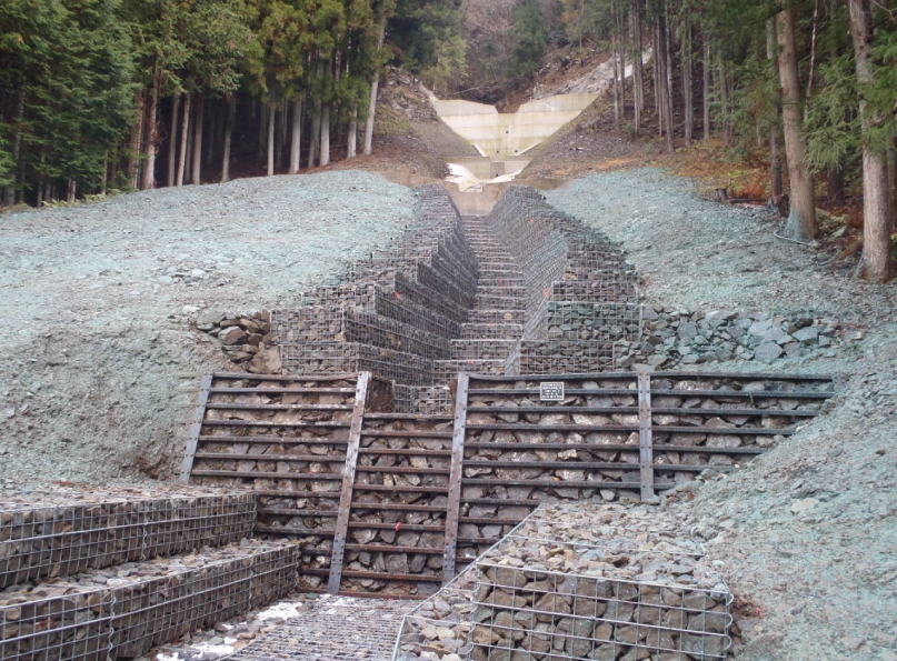 株式会社 愛濃技建郡治第0303号予防治山事業中上地区工事